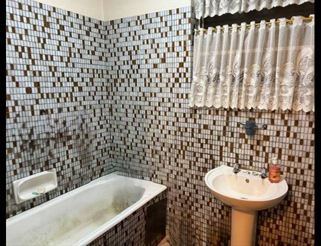 2 BEDROOM APARTMENT FOR SALE IN BENONI AH